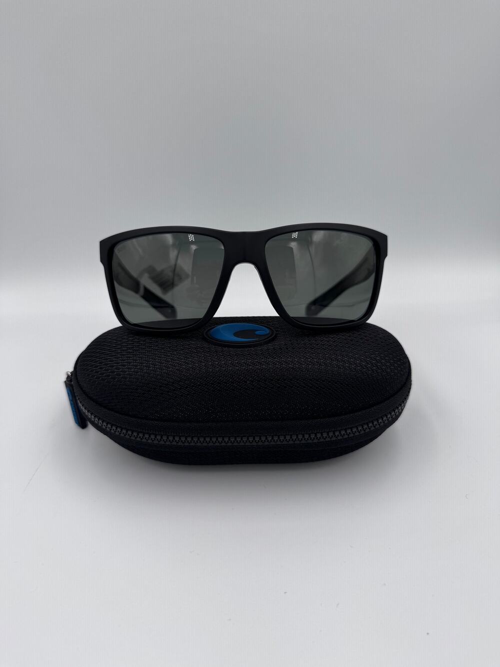 New Costa Broadbill II Sunglasses Men's Matte Black Frame Gray Lens Polarized